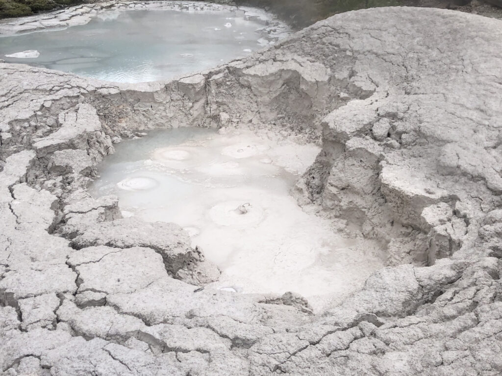 boiling-mud-pots-artist-paint-pots-yellowstone-national-park